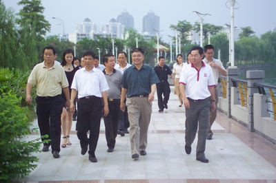 代表團參觀藍波灣公園